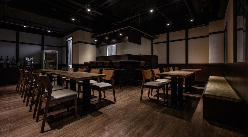 深圳南山日式風(fēng)格餐廳裝修餐桌餐椅