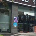 簡約現(xiàn)代便利店裝修門店裝潢玻璃平推門裝修設(shè)計