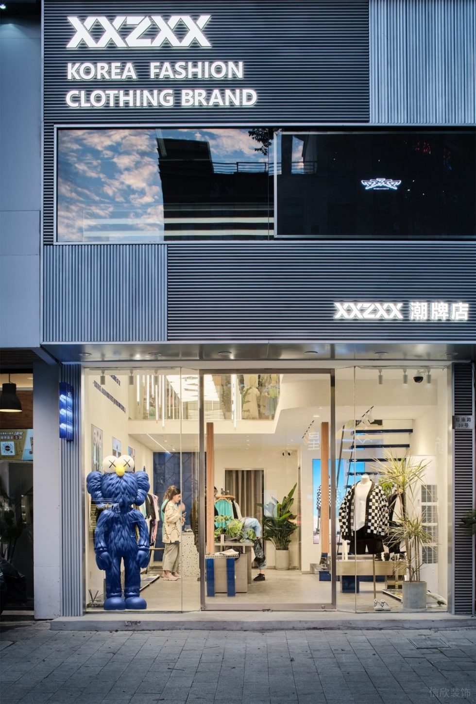 深圳市龍華區大浪xxzxx潮牌店裝修設計外立面