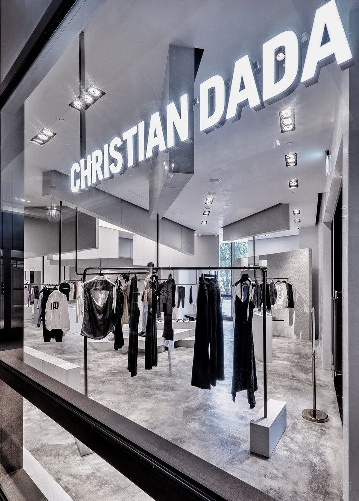 深圳市寶安區西鄉巨星御用品牌 Christian Dada 臺灣首間旗艦店閃光字LOGO裝修設計效果圖 (2)