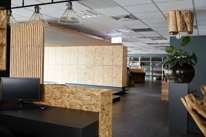深圳寶安陽基九方廣場600平方米北歐工業(yè)風寫字樓裝修案例歐松板收納儲物柜